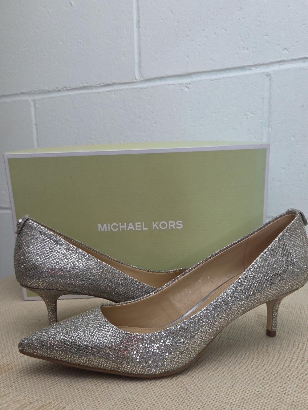 Michael Kors Silver Glitter Pointed Kitten Heel Pumps NIB Sz7.5